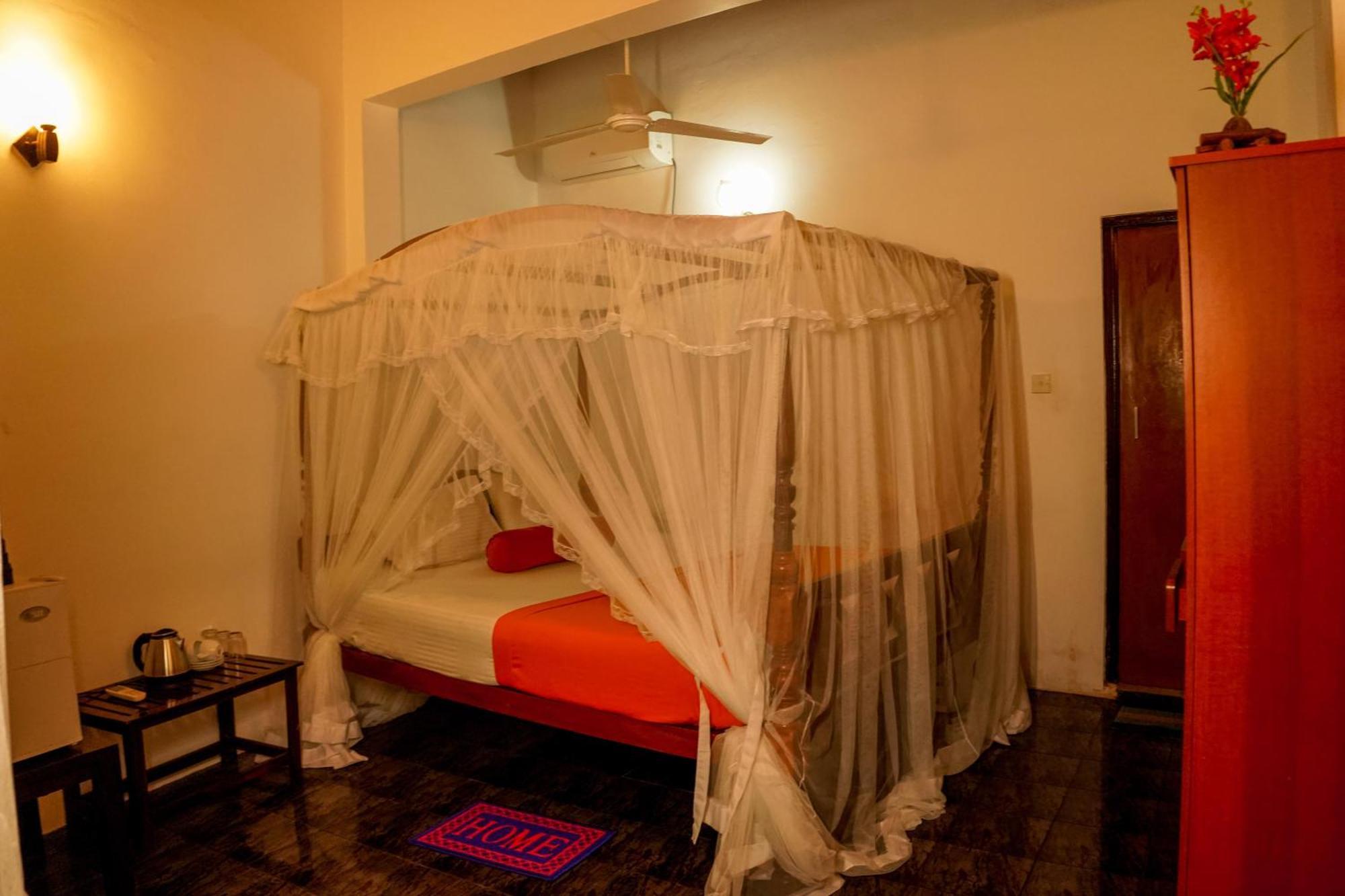 Hotel Peacock 3*