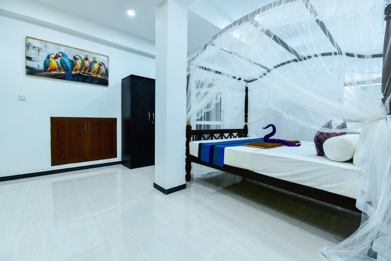 Hotel Peacock