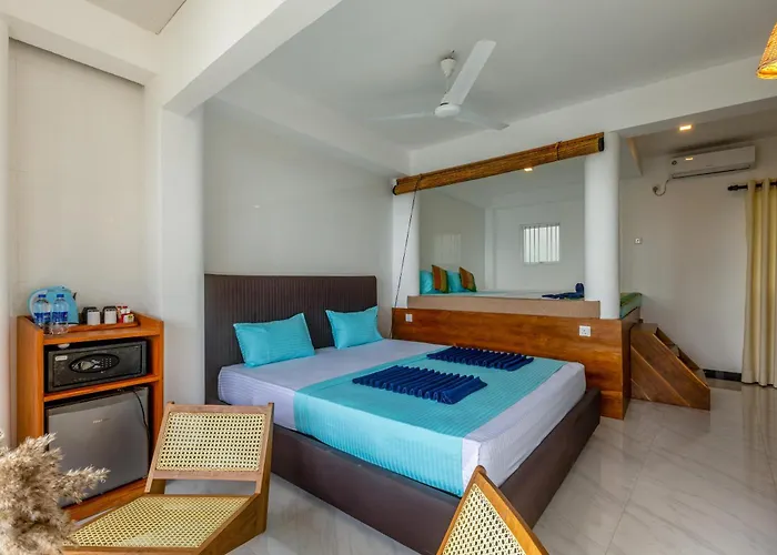 Peacock Beach Hotel Unawatuna